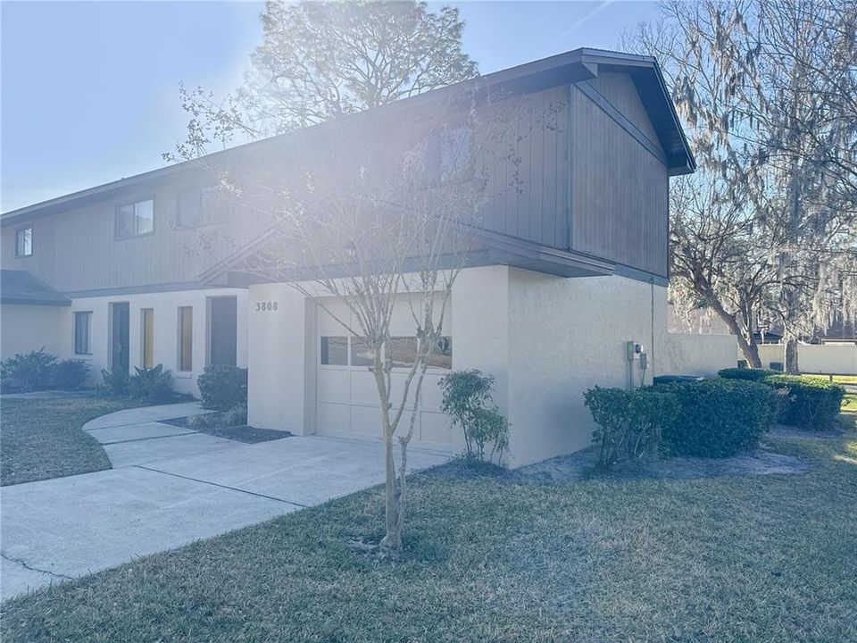 For Sale: $179,900 (2 beds, 1 baths, 1222 Square Feet)