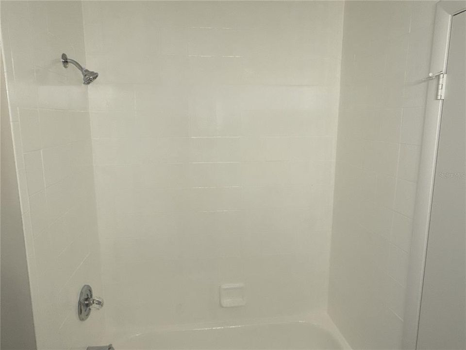 For Sale: $179,900 (2 beds, 1 baths, 1222 Square Feet)
