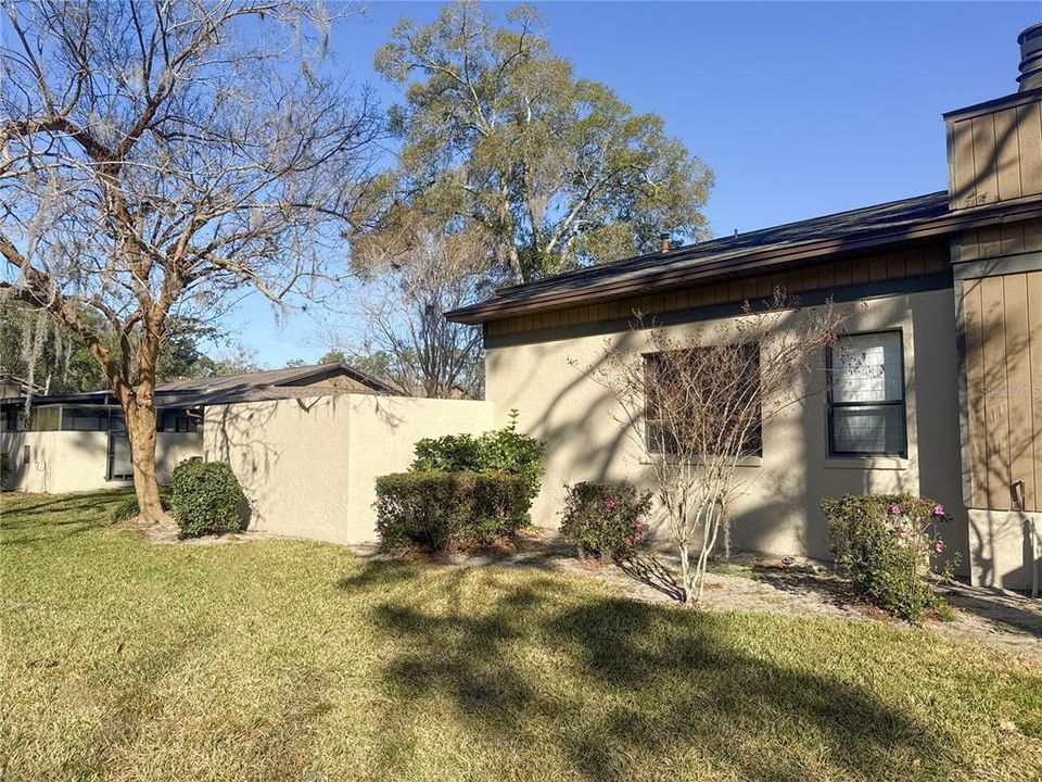 For Sale: $179,900 (2 beds, 1 baths, 1222 Square Feet)