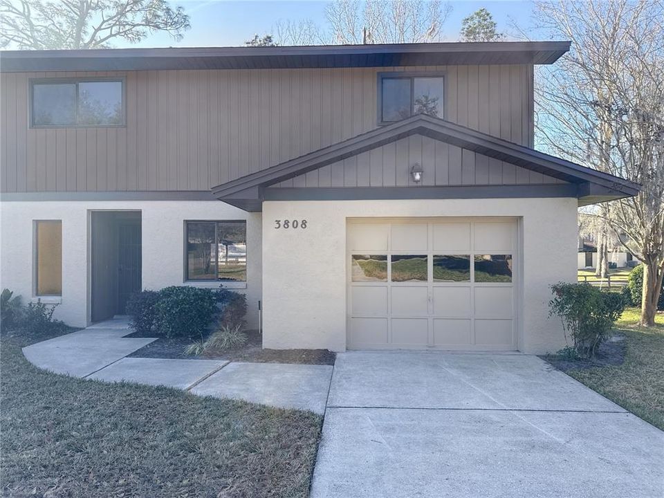 For Sale: $179,900 (2 beds, 1 baths, 1222 Square Feet)