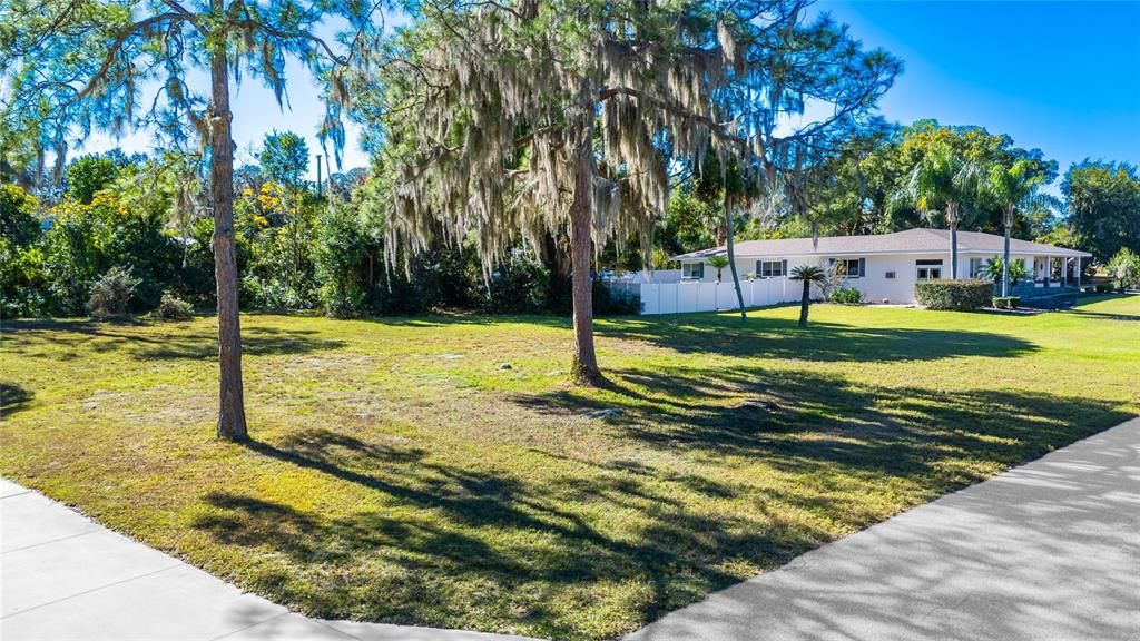 待售: $149,000 (0.34 acres)