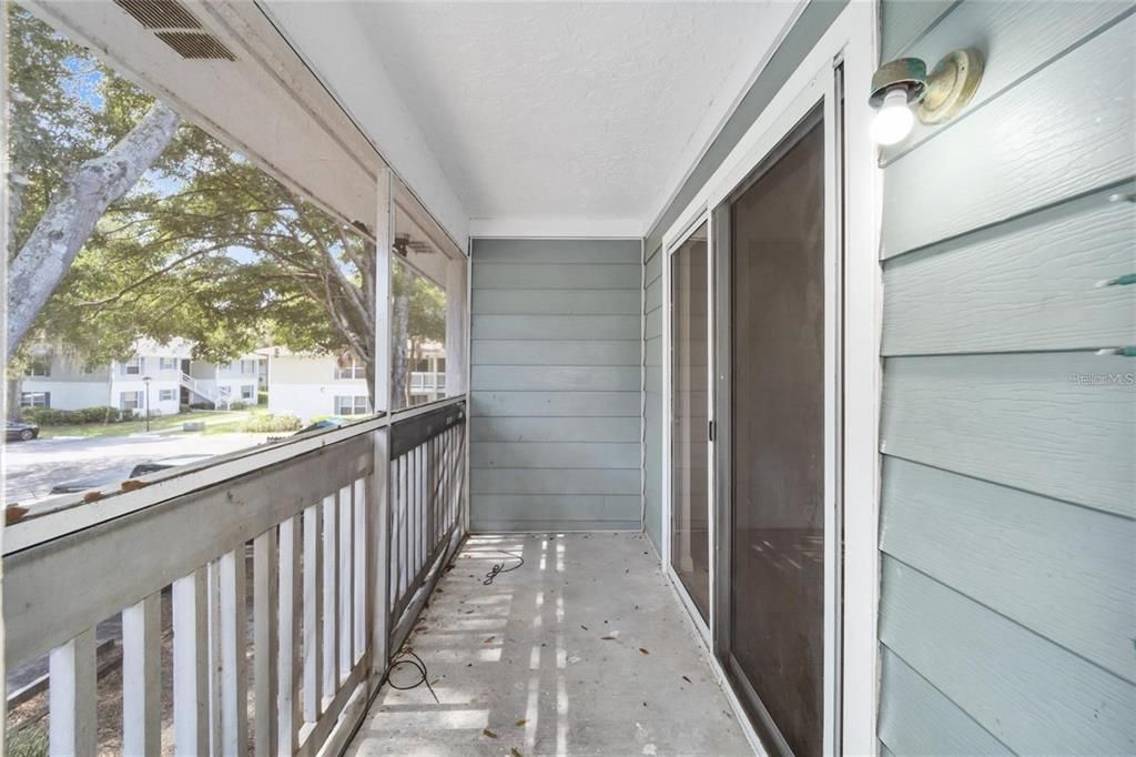 На продажу: $100,000 (2 спален, 2 ванн, 885 Квадратных фут)