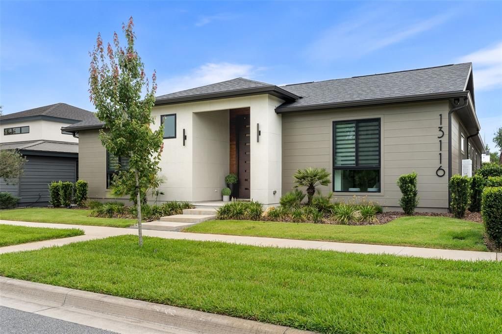 Activo con contrato: $999,950 (4 camas, 3 baños, 2962 Pies cuadrados)