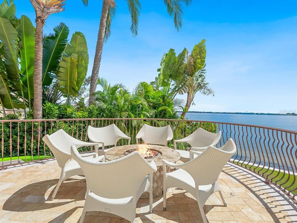 For Sale: $12,987,000 (5 beds, 5 baths, 7931 Square Feet)