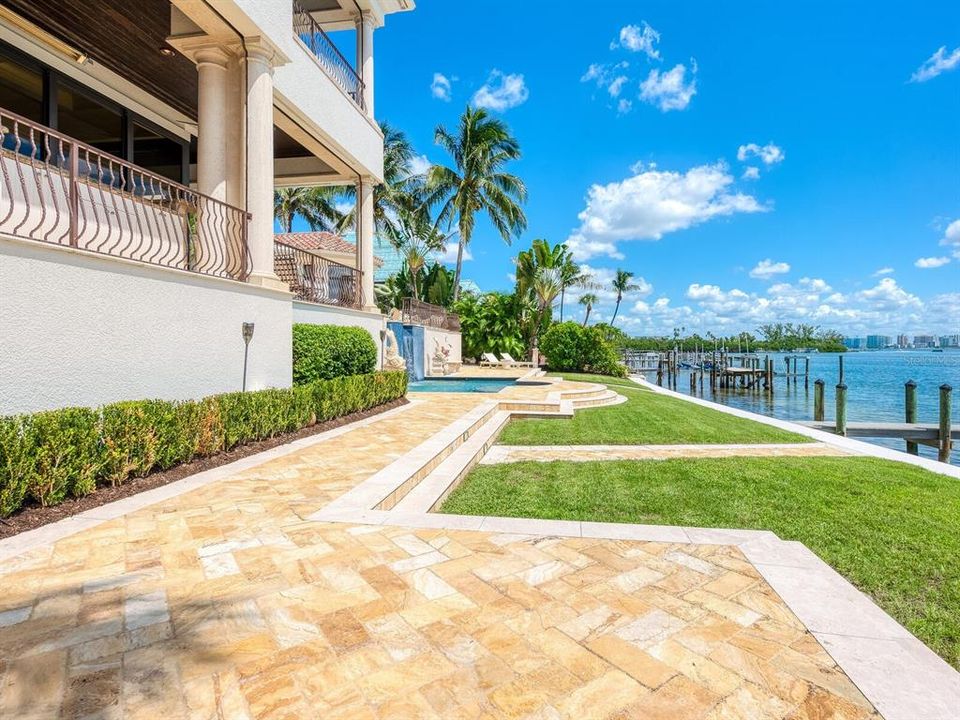 For Sale: $12,987,000 (5 beds, 5 baths, 7931 Square Feet)