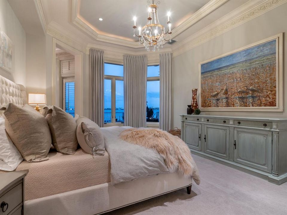 For Sale: $12,987,000 (5 beds, 5 baths, 7931 Square Feet)