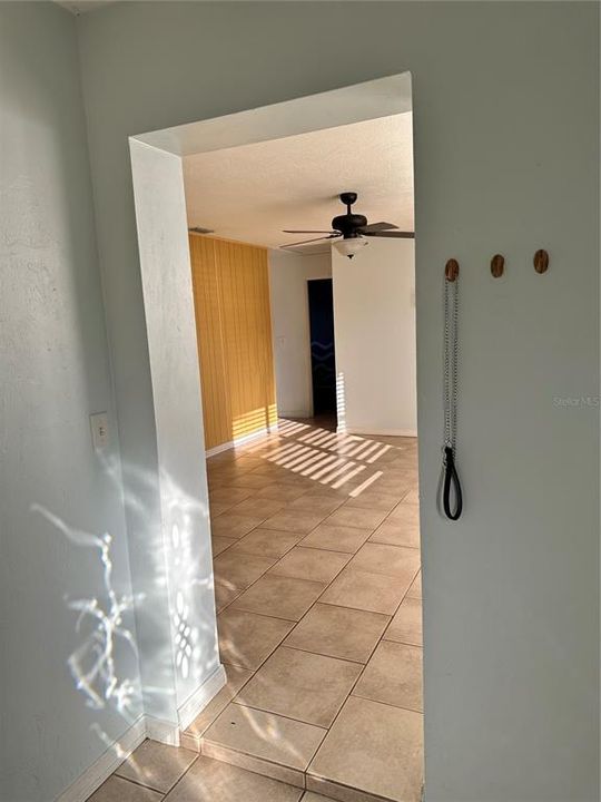 For Sale: $219,900 (3 beds, 1 baths, 1030 Square Feet)