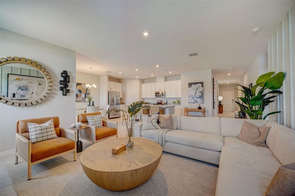 Activo con contrato: $410,000 (4 camas, 2 baños, 1839 Pies cuadrados)