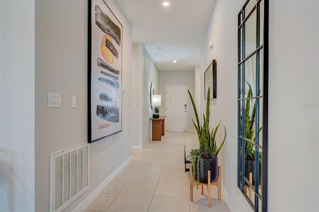 Activo con contrato: $410,000 (4 camas, 2 baños, 1839 Pies cuadrados)
