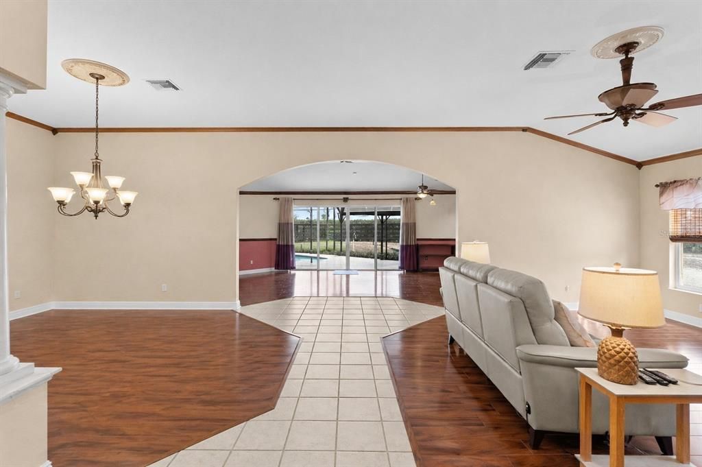 For Sale: $850,000 (3 beds, 2 baths, 2642 Square Feet)