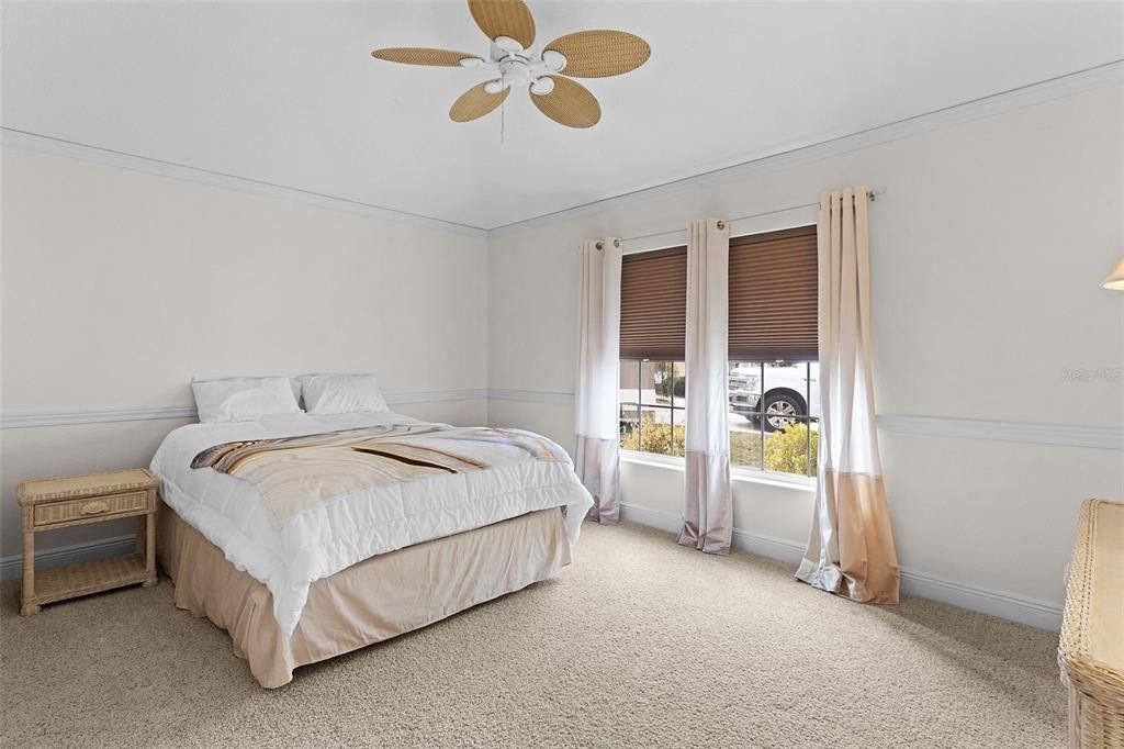 For Sale: $850,000 (3 beds, 2 baths, 2642 Square Feet)