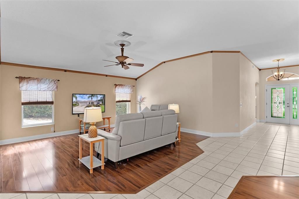 For Sale: $850,000 (3 beds, 2 baths, 2642 Square Feet)