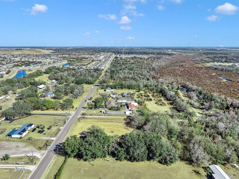 待售: $855,000 (6.88 acres)