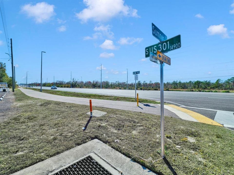 待售: $855,000 (6.88 acres)