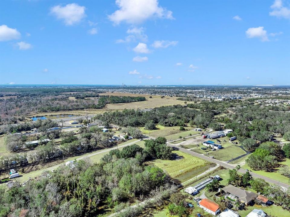待售: $855,000 (6.88 acres)