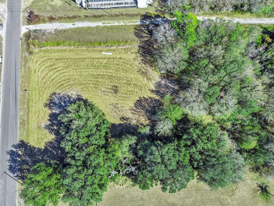 待售: $855,000 (6.88 acres)