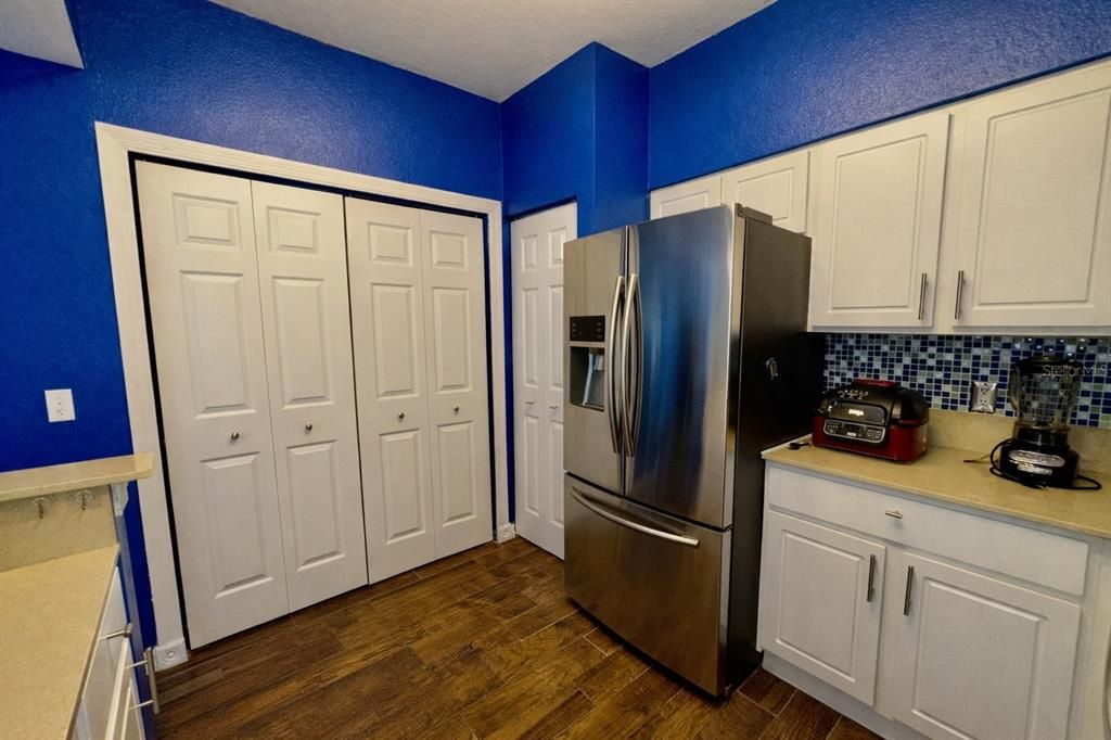 Под контрактом: $215,000 (2 спален, 2 ванн, 1088 Квадратных фут)