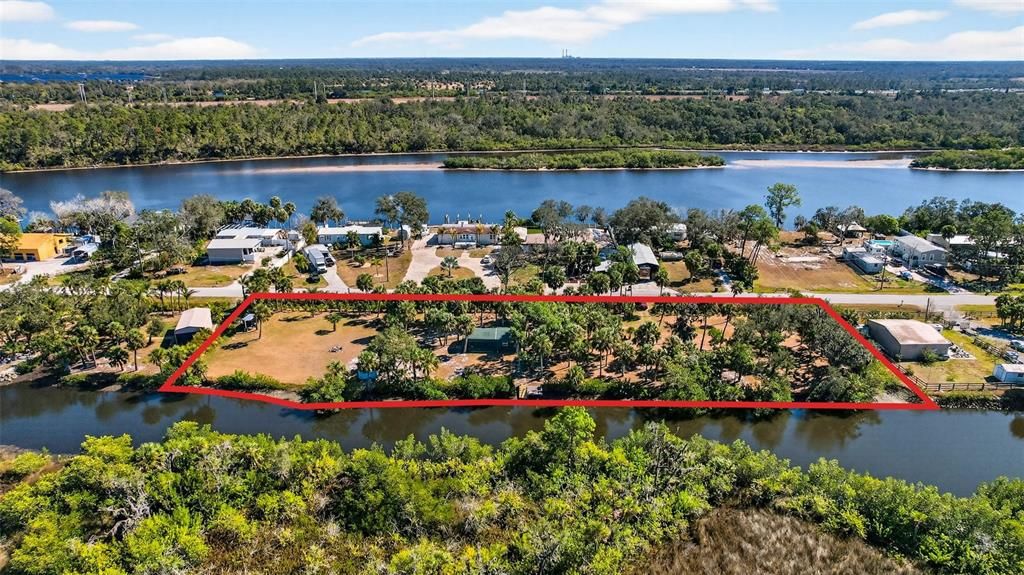 待售: $375,000 (1.70 acres)