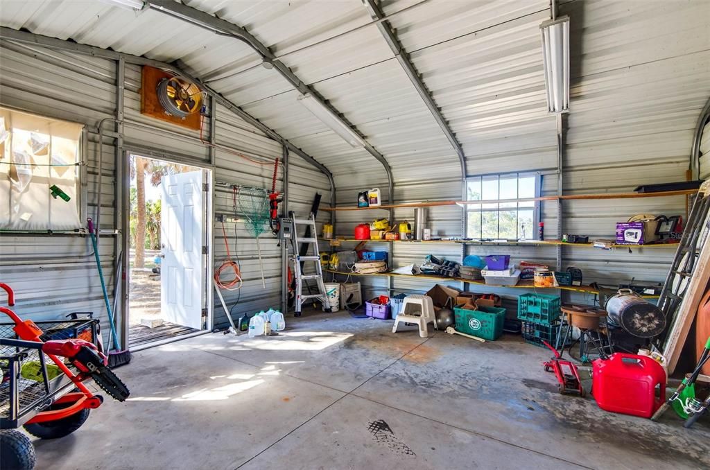 待售: $375,000 (1.70 acres)