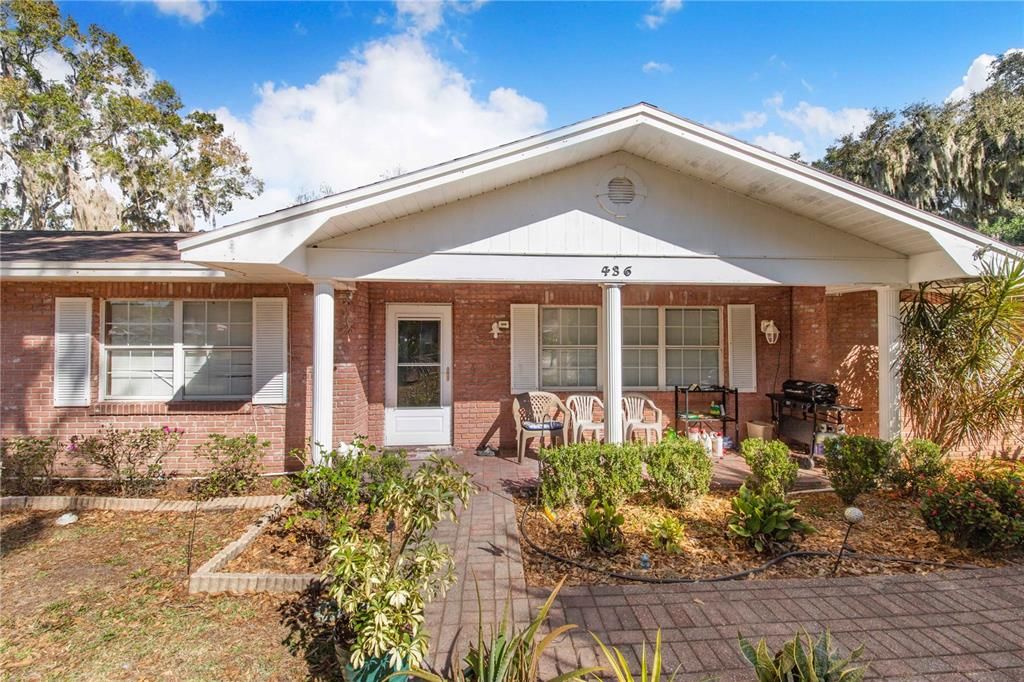 For Sale: $519,000 (4 beds, 2 baths, 2052 Square Feet)
