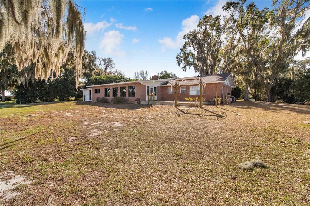 For Sale: $519,000 (4 beds, 2 baths, 2052 Square Feet)