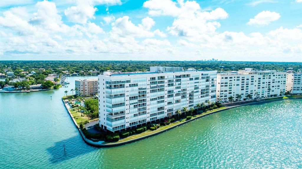 На продажу: $435,000 (2 спален, 2 ванн, 1255 Квадратных фут)