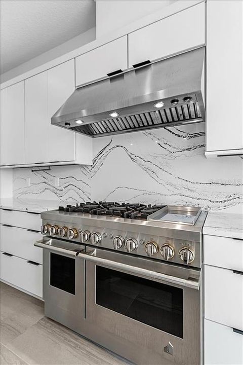 For Sale: $1,590,000 (4 beds, 4 baths, 4495 Square Feet)