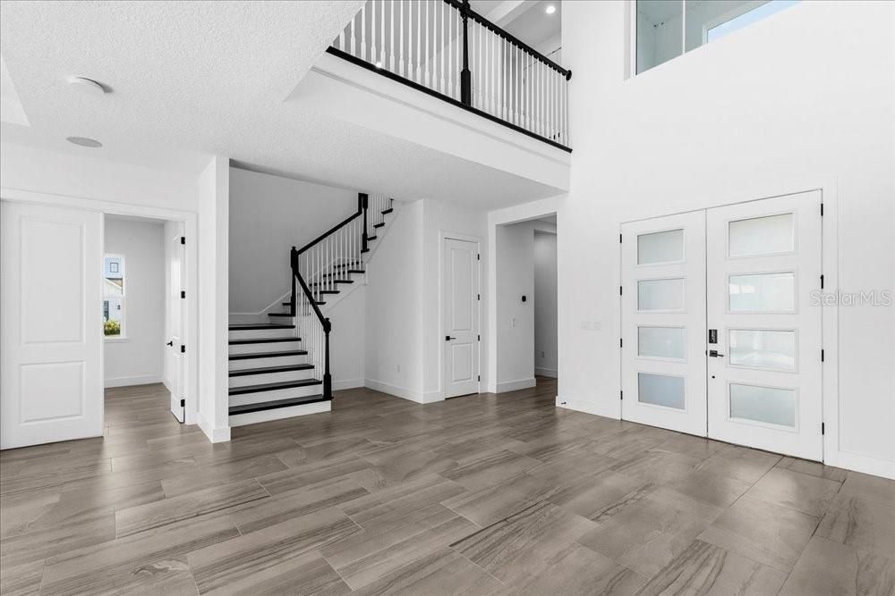 For Sale: $1,590,000 (4 beds, 4 baths, 4495 Square Feet)