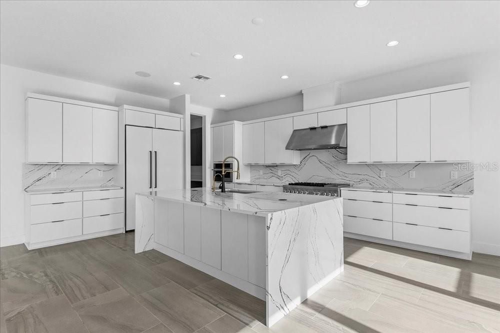 For Sale: $1,590,000 (4 beds, 4 baths, 4495 Square Feet)