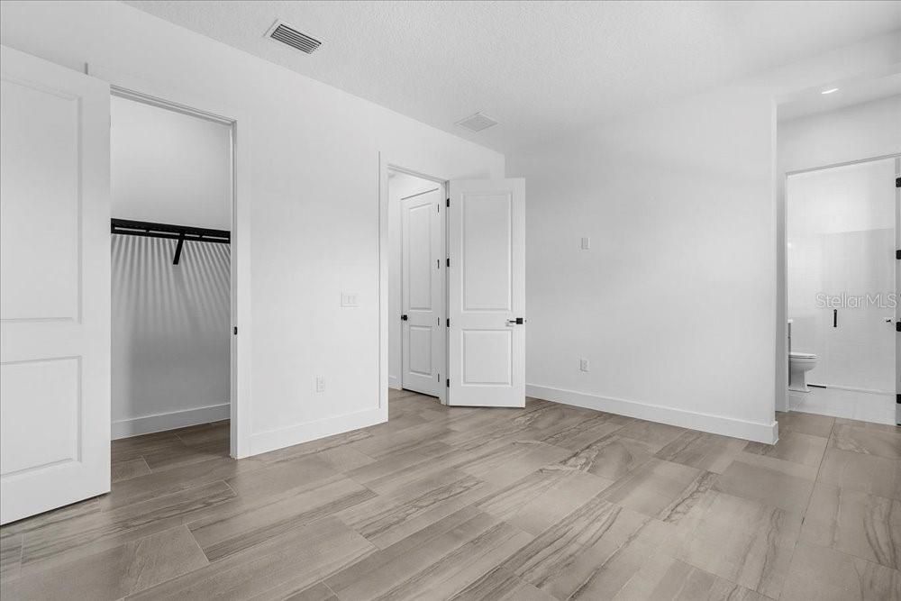 For Sale: $1,590,000 (4 beds, 4 baths, 4495 Square Feet)