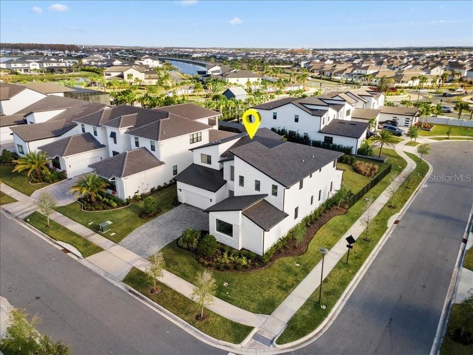 For Sale: $1,590,000 (4 beds, 4 baths, 4495 Square Feet)