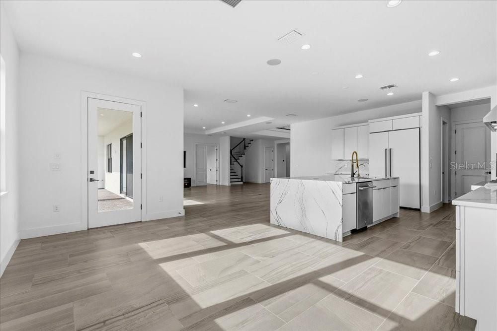 For Sale: $1,590,000 (4 beds, 4 baths, 4495 Square Feet)