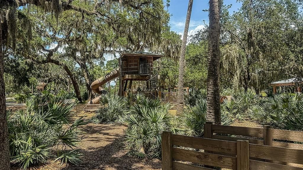 Activo con contrato: $275,000 (3 camas, 2 baños, 1558 Pies cuadrados)