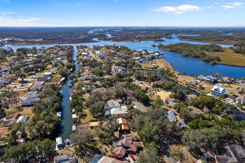 En Venta: $624,900 (4 camas, 2 baños, 2259 Pies cuadrados)