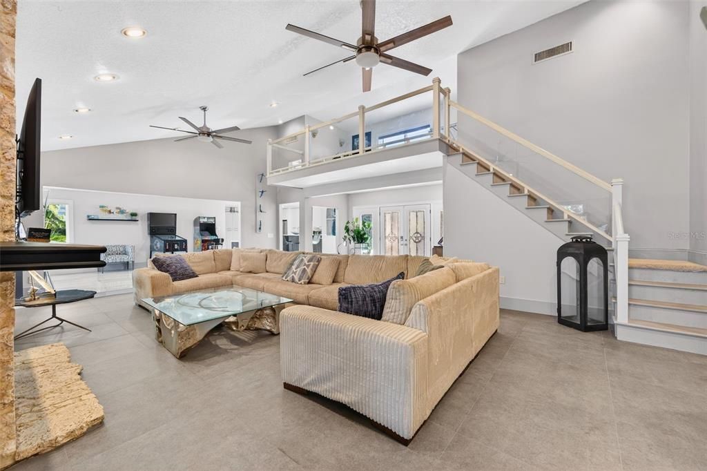 En Venta: $1,199,999 (4 camas, 4 baños, 3617 Pies cuadrados)
