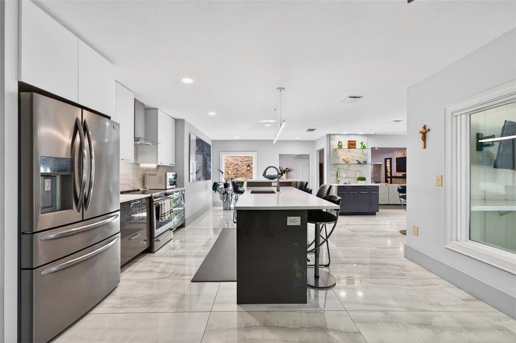 En Venta: $1,199,999 (4 camas, 4 baños, 3617 Pies cuadrados)