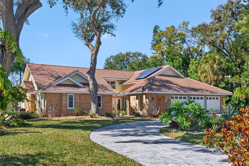En Venta: $1,199,999 (4 camas, 4 baños, 3617 Pies cuadrados)