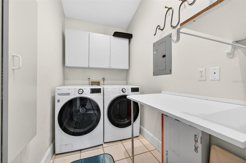 En Venta: $1,199,999 (4 camas, 4 baños, 3617 Pies cuadrados)