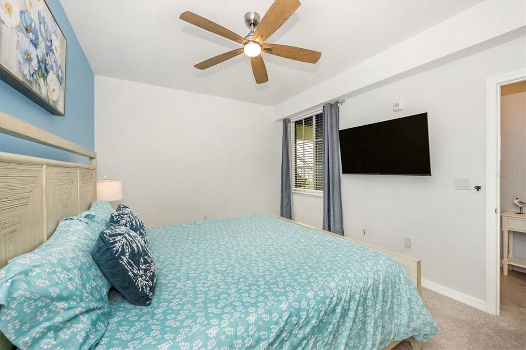 For Rent: $2,300 (2 beds, 2 baths, 1154 Square Feet)