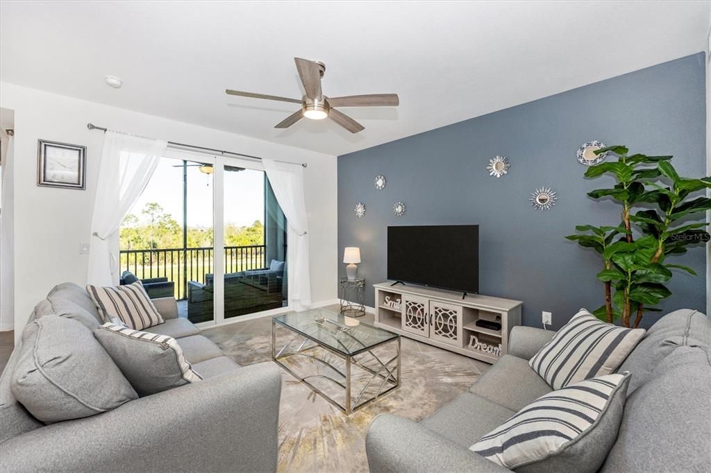 For Rent: $2,300 (2 beds, 2 baths, 1154 Square Feet)