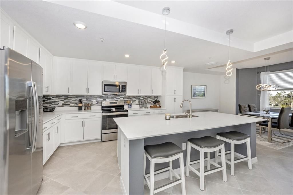For Rent: $2,300 (2 beds, 2 baths, 1154 Square Feet)