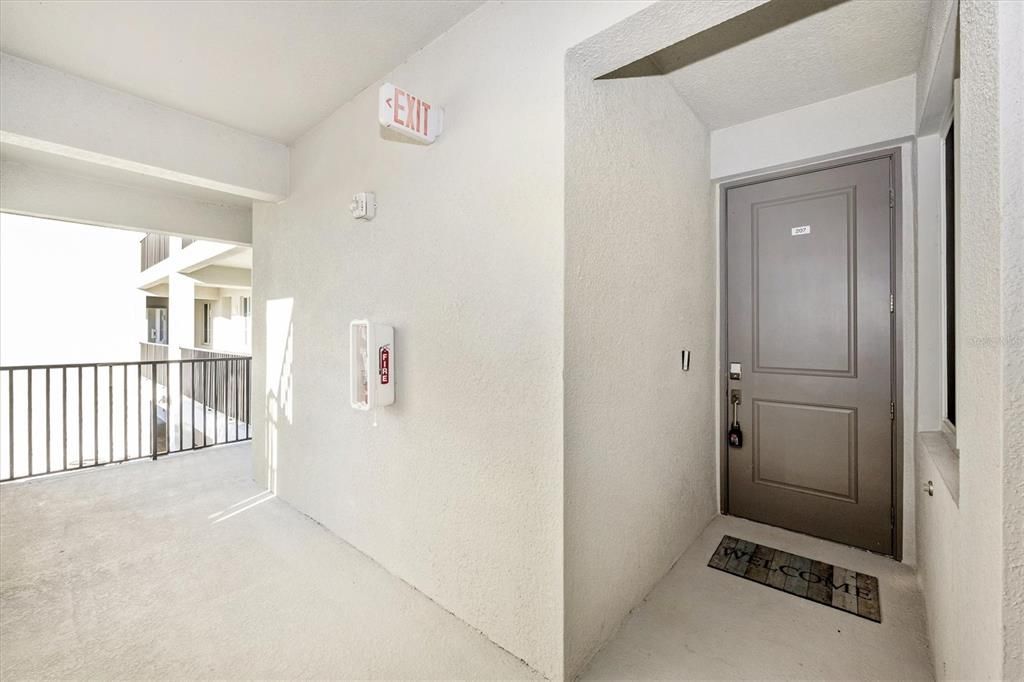 For Rent: $2,300 (2 beds, 2 baths, 1154 Square Feet)