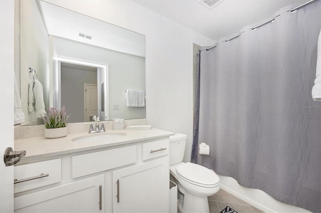 For Rent: $2,300 (2 beds, 2 baths, 1154 Square Feet)