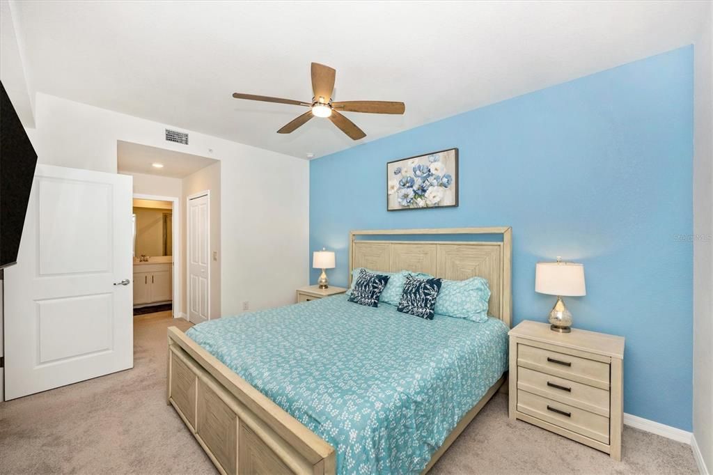 For Rent: $2,300 (2 beds, 2 baths, 1154 Square Feet)