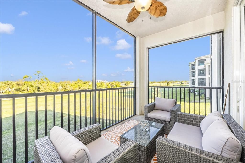 For Rent: $2,300 (2 beds, 2 baths, 1154 Square Feet)