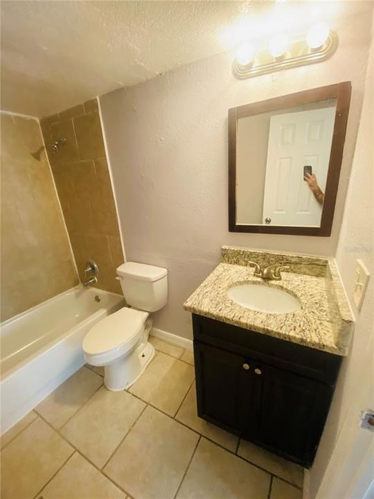 For Sale: $95,000 (2 beds, 1 baths, 992 Square Feet)