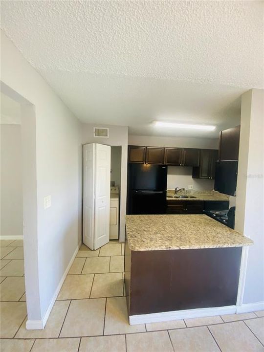 For Sale: $95,000 (2 beds, 1 baths, 992 Square Feet)