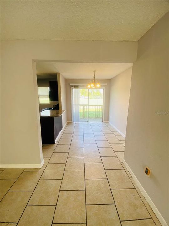 For Sale: $95,000 (2 beds, 1 baths, 992 Square Feet)