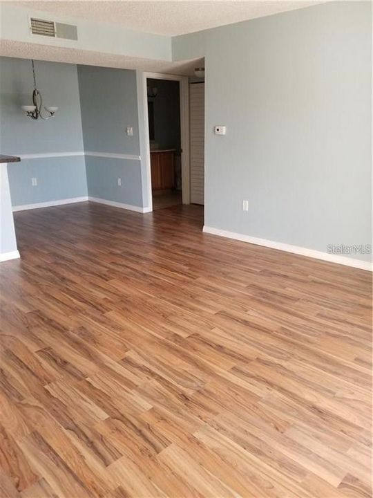 В аренду: $1,550 (2 спален, 2 ванн, 811 Квадратных фут)