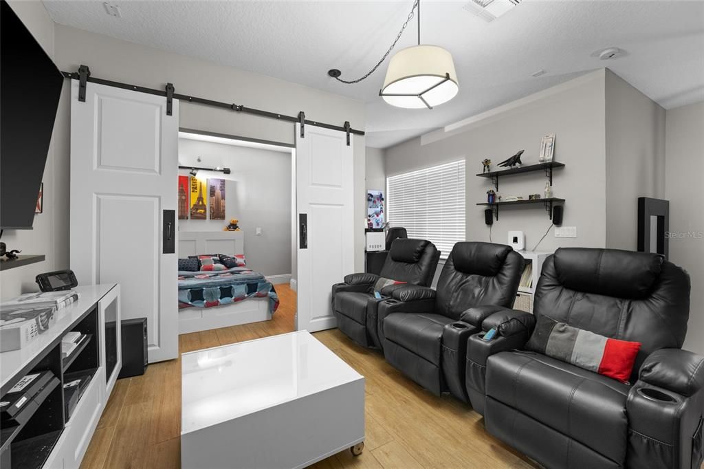 Active With Contract: $1,599,000 (5 beds, 5 baths, 3520 Square Feet)